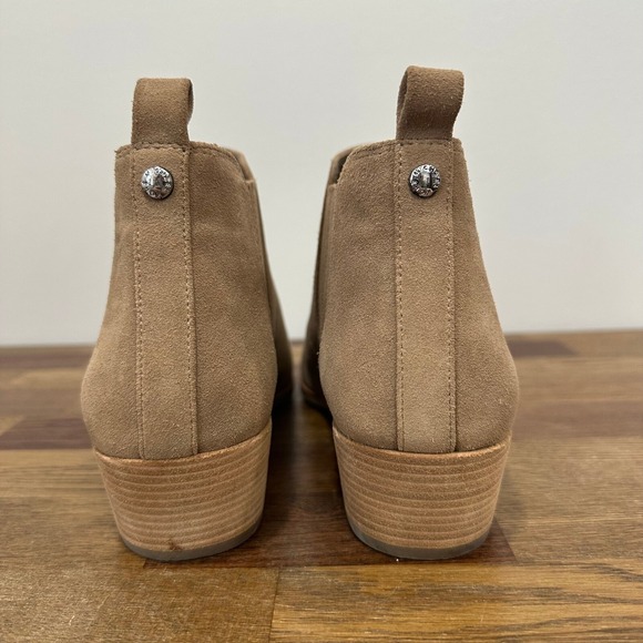 Michael Kors Womens Chelsea Boots 9.5 Tan Suede Leather Ankle Heel Point Toe - Picture 4 of 10